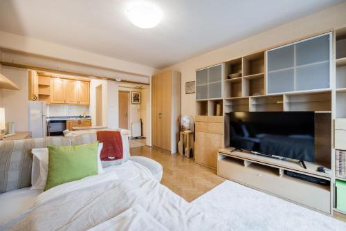 Citadel Manor Apartment, Budapest